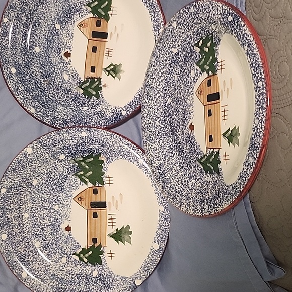 Other - Christmas dinner plates 3 to this set holiday mountain lodge